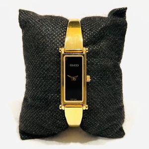 ❌SOLD❌ Gucci 1500L Gold Plated 5 Jewels Swiss Made Women’s Watch - New Battery